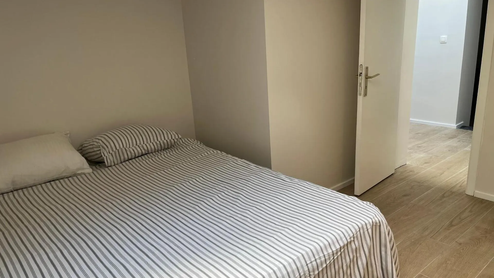 Апартаменты Uccle Chic Flat Брюссель